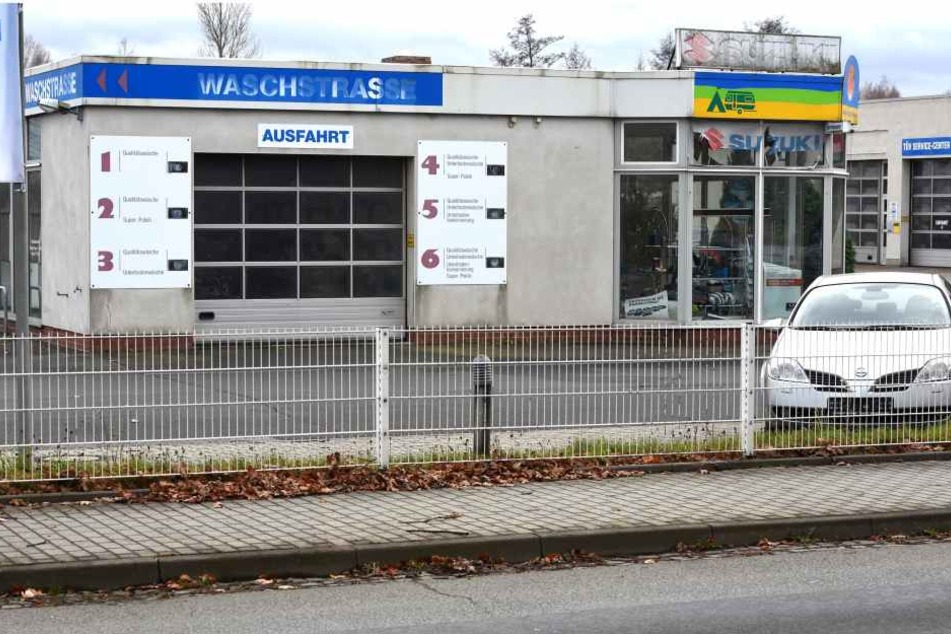 Als die Polizei eintraf, verschwanden die Diebe durch die Hintertür.