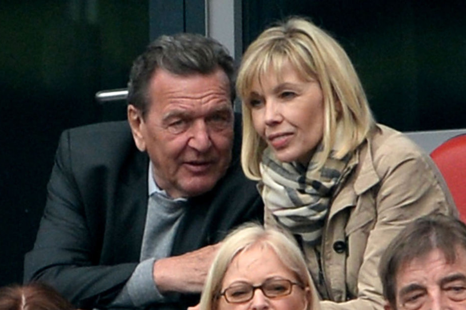 18 Jahre waren Gerhard Schröder und seine Doris verheiratet. Im März 2017 wurde die Trennung bekannt.