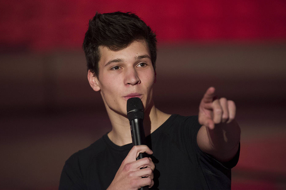 Auf der Live-Stage am Jahnplatz tritt am ersten Abend der deutsche Sänger Wincent Weiss auf.