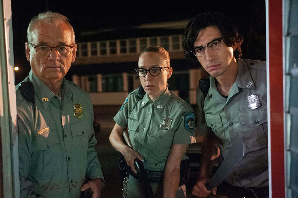 Die Polizisten Cliff Robertson (l., Bill Murray),Mindy Morrison (M., Chloe Sevigny) und Ronald Peterson (Adam Driver) müssen sich unzähliger Zombies erwehren.