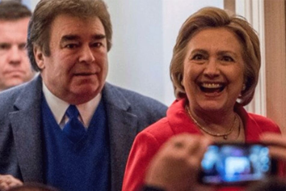 Tony Rodham und Hillary Clinton beim Wahlkampf 2016.