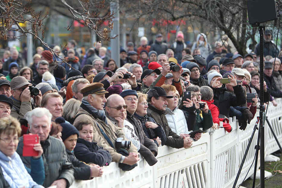 Publikumsmagnet: Die Chemnitzer Jubiläums-Bergparade zog rund 11.000 Menschen an, sie ist die größte in Sachsen.