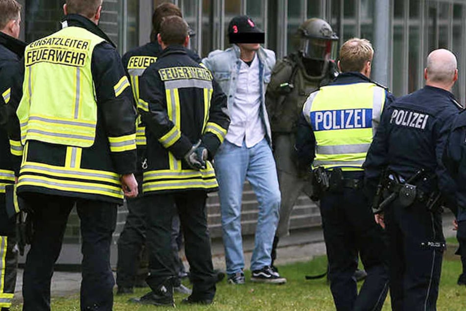 Nach Stunden konnte der Messerstecher überwältigt und festgenommen werden.