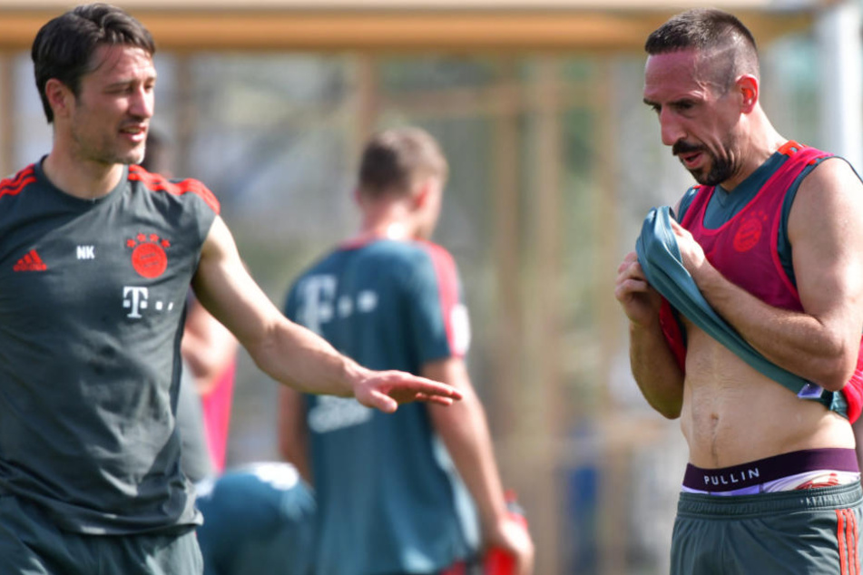Niko Kovac (47, l.) muss mehrere Wochen auf Franck Ribéry (r.) verzichten. (Archivbild)