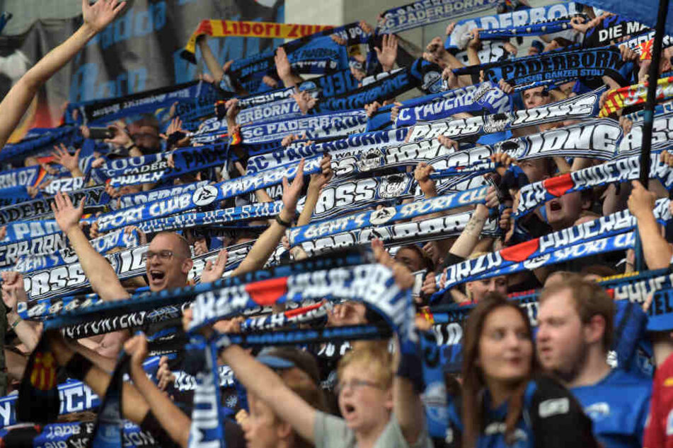 Die Fans des SC Paderborn haben momentan allen Grund zum Jubeln. Die Finanzlage ist dennoch wieder angespannt.