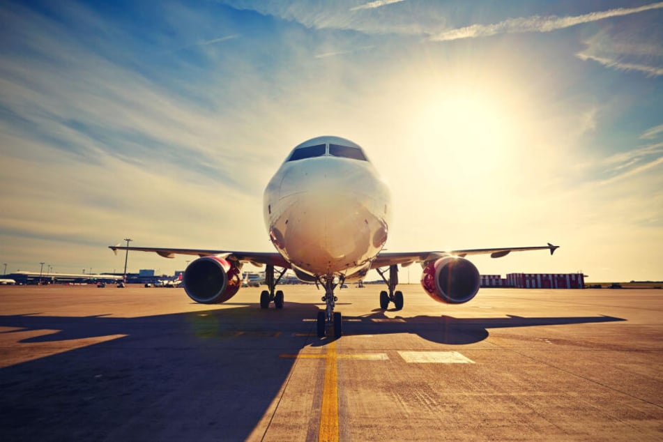 Ein bisschen Business-Klasse in der Economy: Die Flugzeugsitze am Notausgang sind nicht die sichersten, aber wegen des größeren Sitzabstandes die bequemsten an Bord.