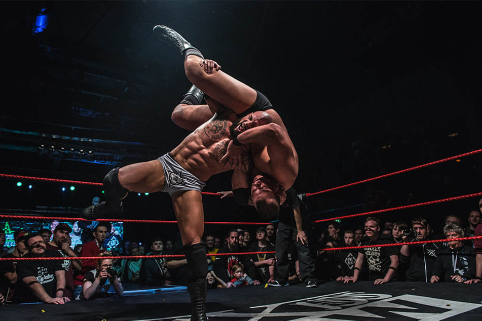 Backbreaker, Suplessen und Powerbombs - die starken Männer kommen nach Bielefeld.