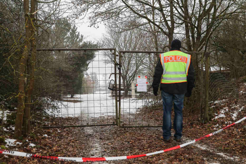 In einer Gartenlaube wurden die Leichen von sechs Teenagern gefunden.