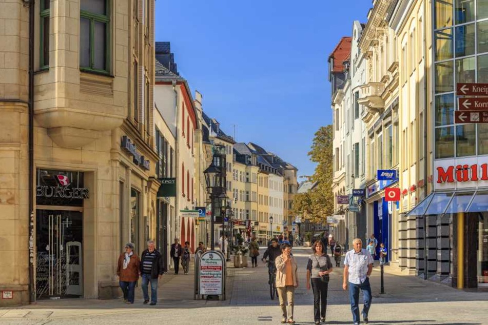 Die Zwickauer Innenstadthändler laden heute zum Sonntagsshopping ein.