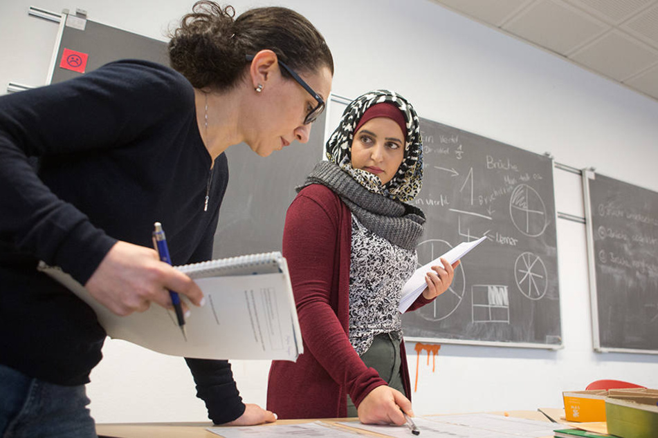 Damit sie in Deutschland unterrichten dürfen, müssen beide Frauen das Sprachkurs-Niveau C 1 erreichen.