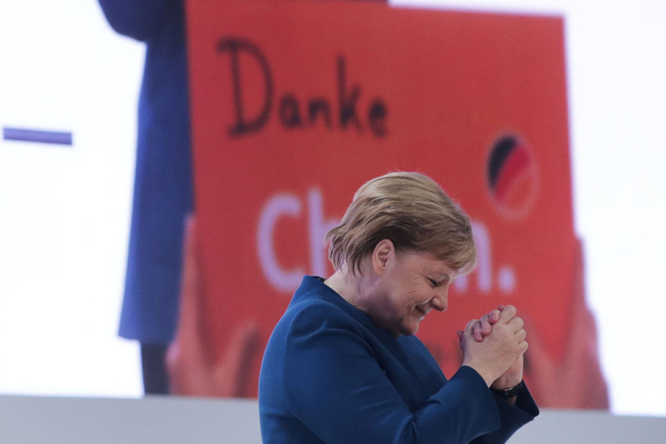 Angela Merkel (64) führte die CDU 18 Jahre, bekam nach ihrer Abschiedsrede knapp 10 Minuten tosenden Applaus und kämpfte mit den Tränen.