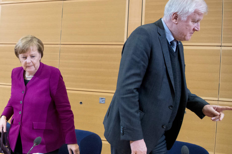 Der wochenlange Streit zwischen Bundeskanzlerin Angela Merkel (63, CDU) und Innenminister Horst Seehofer (69, CSU) kam in der Bevölkerung nicht gut an.
