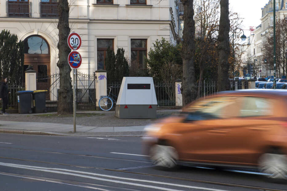 Und "Blitz"? Nicht wenige Autofahrer haben hier den Fuß zu tief auf dem Gaspedal.