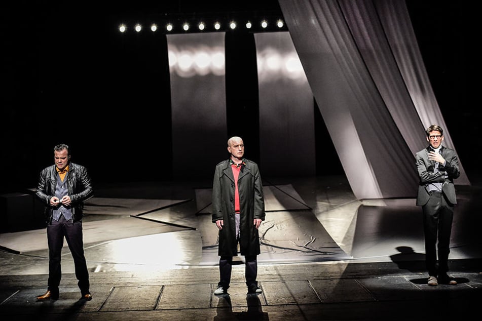 Philipp von Schön-Angerer (v.l.), Christian Ruth
und Marko Bullack sind in dem Dreimannstück "Kunst" zu erleben.