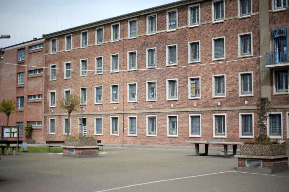 Der Fall beschäftigt jetzt den NRW-Landtag, da der Syrer zu Unrecht eingesperrt war.