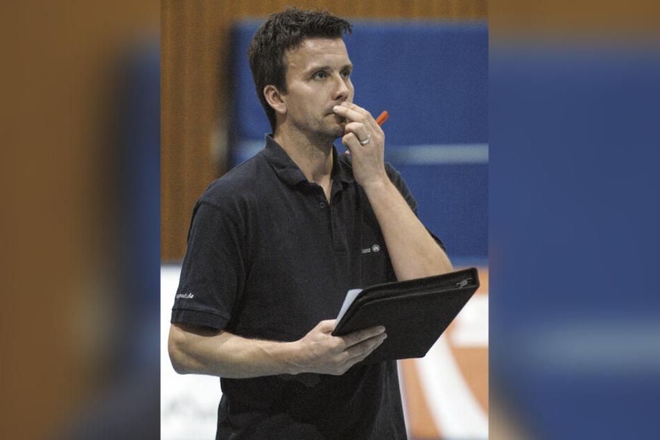Der jetzige DSC-Coach Alex Waibl in der Saison 2006/07 als Stuttgarter Trainer bei einem Spiel in der Halle Feuerbacher Tal.