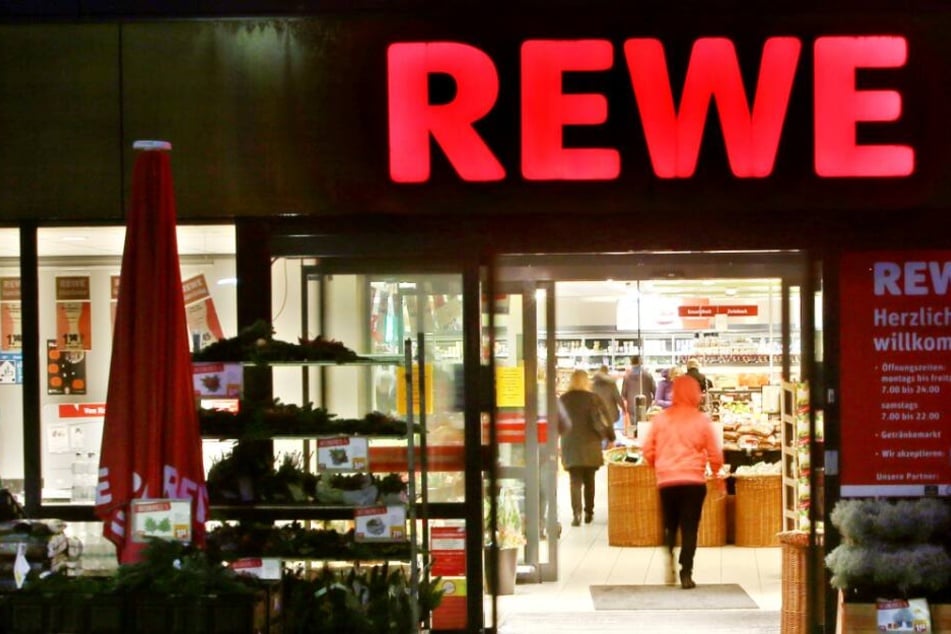 Bei dem Supermarkt handelte es sich um einen REWE.