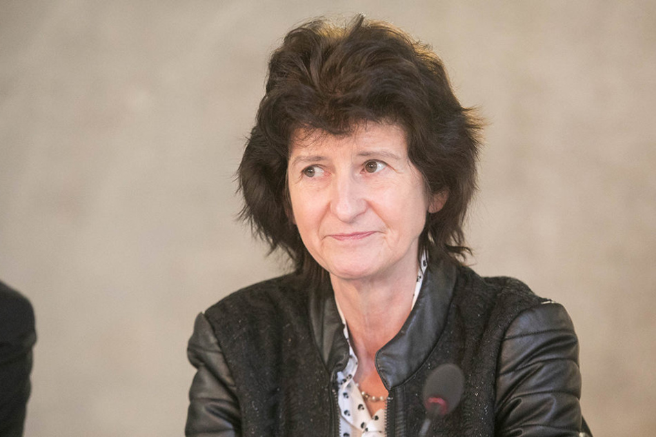 Wissenschaftsministerin Eva-Maria Stange (59, SPD) weiß, für welche Fälle die
TU Dresden externe Juristen
beauftragt hat.