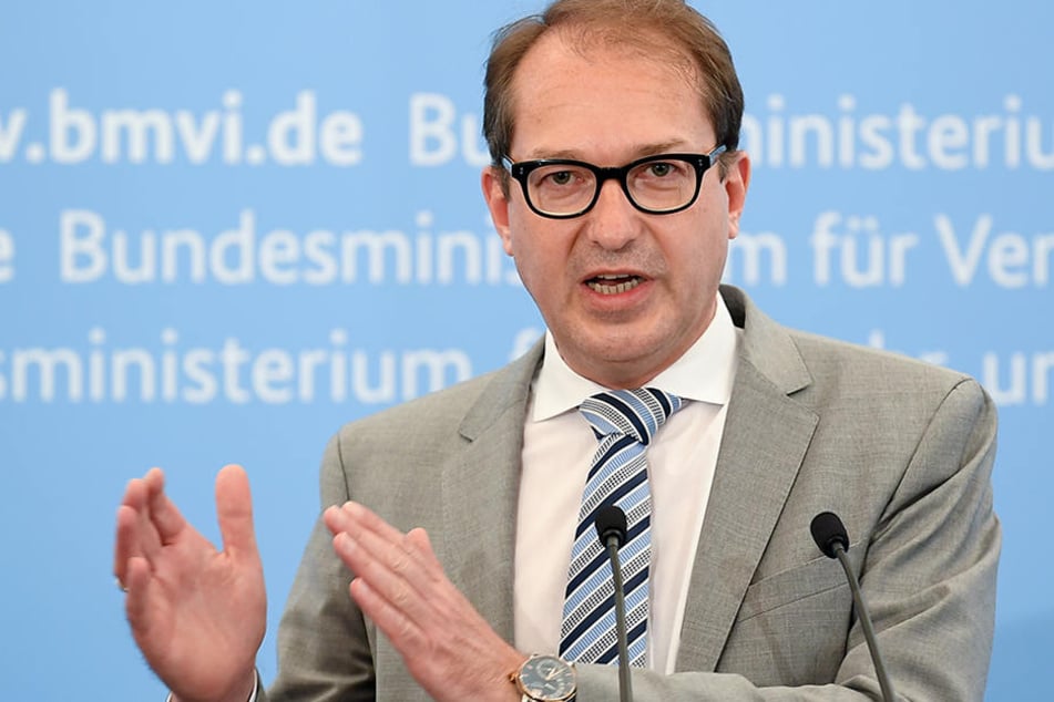 Alexander Dobrindt hat zur Überraschung vieler Politiker die Richtung in der Tegel-Frage geändert.