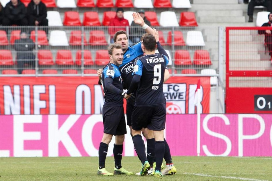 Mike Könnecke, Ronny König und Fabian Eisele (v.l.) konnten in Erfurt jubeln - auch wenn nicht alles perfekt lief.