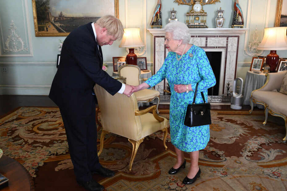 Boris Johnson bei der Queen.