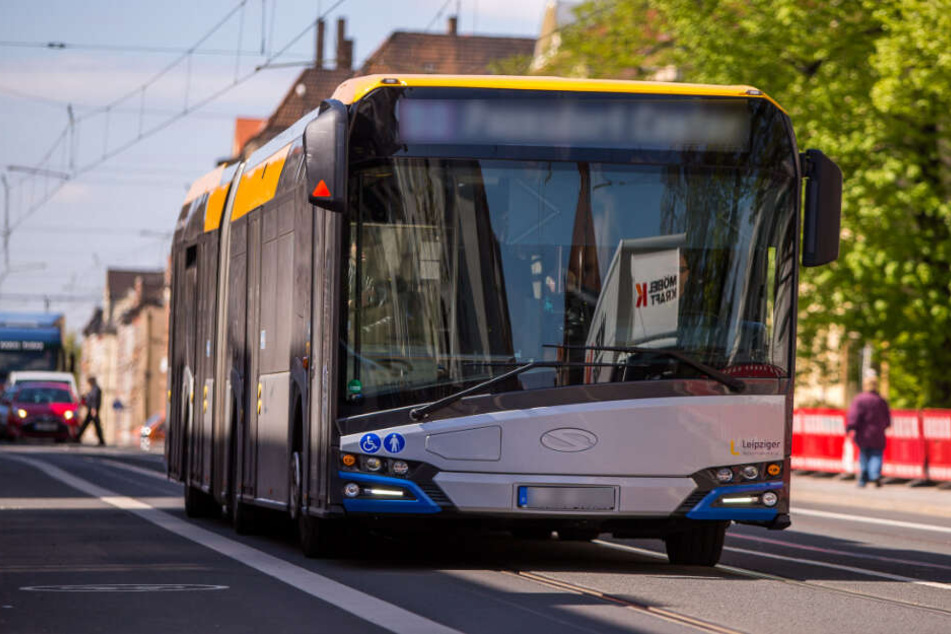 Der Fahrer des Busses leitete eine Gefahrenbremsung ein.