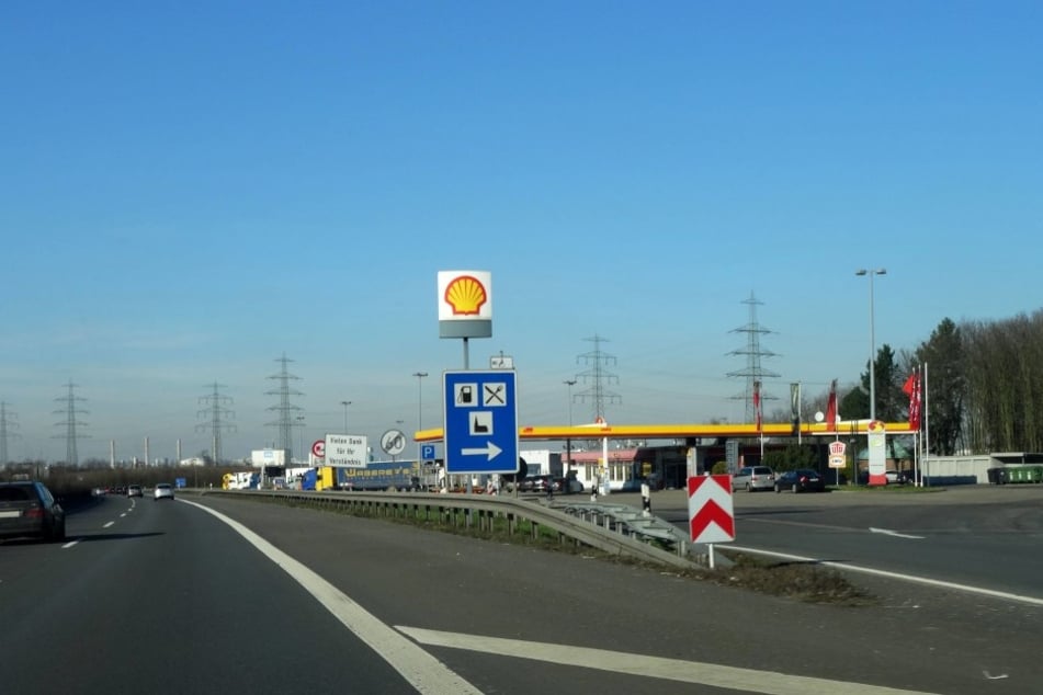 Der Mann meldete sein Auto gestohlen, dabei war es "nur" weggerollt. (Symbolbild)