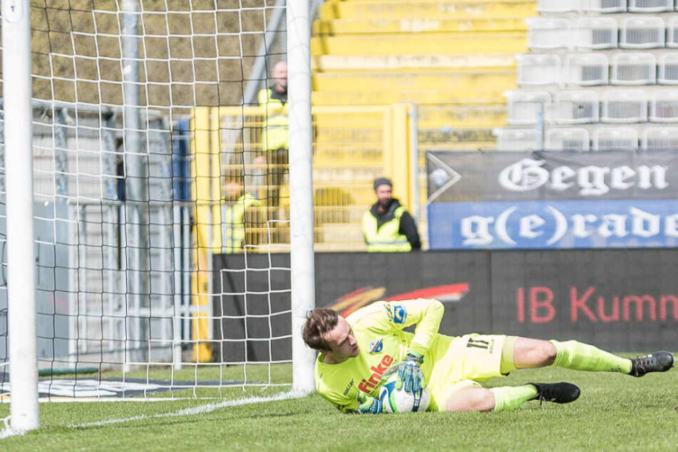 Starker Rückhalt für den SC Paderborn: Leopold Zingerle (23) hielt seinen Club im Spiel.
