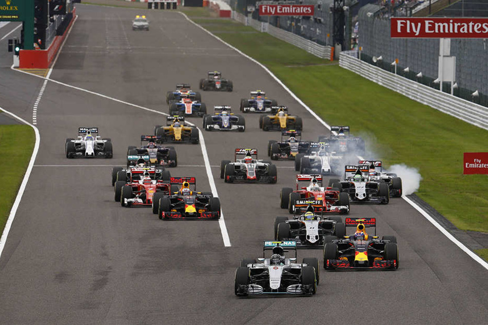 Rosberg nutzte einen kapitalen Startpatzer seines WM-Rivalen Lewis Hamilton,