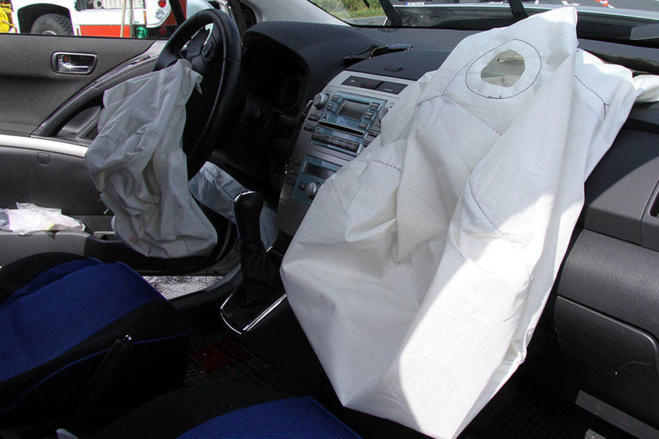Bei einigen Toyota-Modellen aus den Baujahren 2006 bis 2014 sind möglicherweise die Airbags defekt.