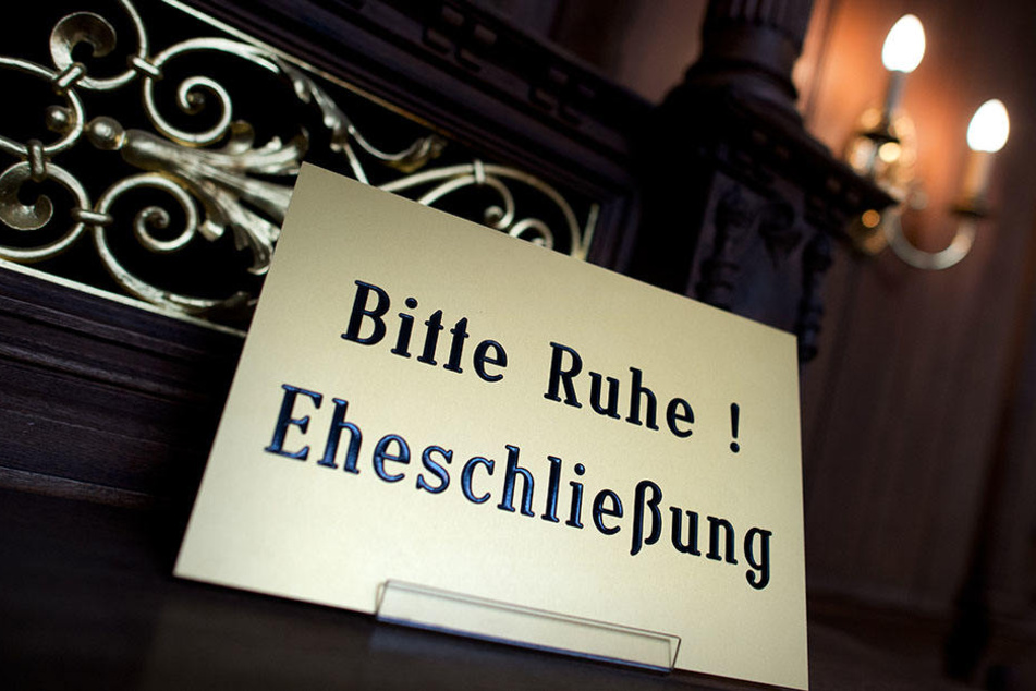 Pensionäre müssen zurück in den Dienst, um die Flut an Terminen standhalten zu können.