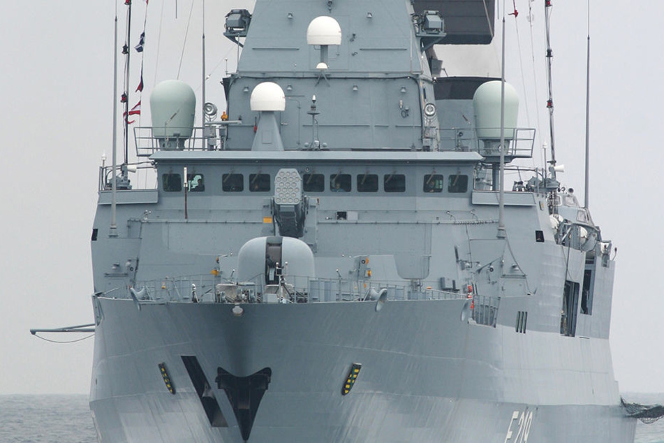 Die Fregatte Sachsen wird am Montag ins Mittelmeer verlegt - als Flaggschiff
einer NATO-Patrouille.