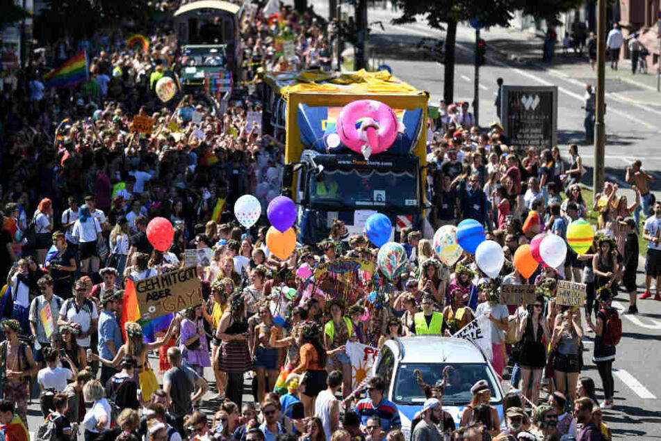 Über 8000 Menschen zogen durch die Stadt.