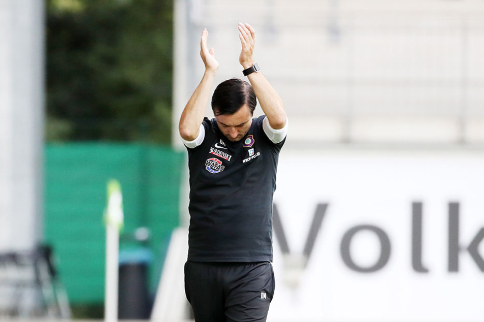 Applaus, Applaus: Mit dem FC Erzgebirge will Daniel Meyer endlich auch seinen ersten Zweitliga-Sieg feiern.