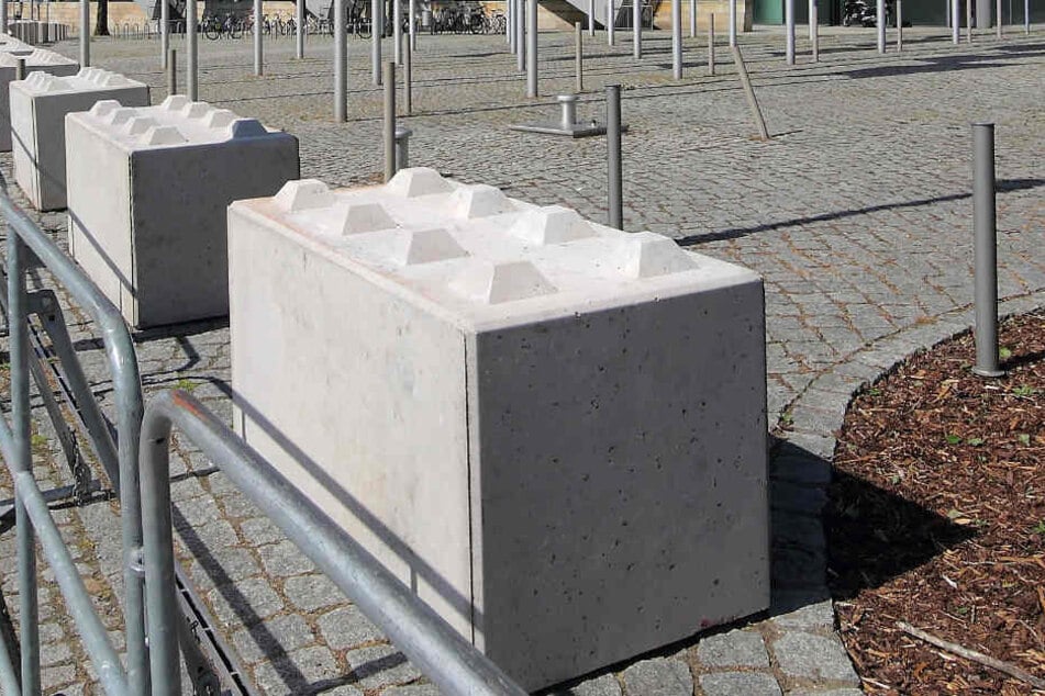 Betonabsperrung Betonabsperrung