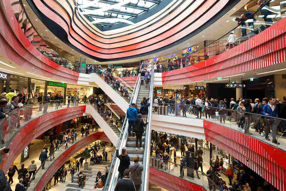 Im LOOM wird künftig Black.de umstrukturiert und wohl in den Discounter Tedi umgebaut.