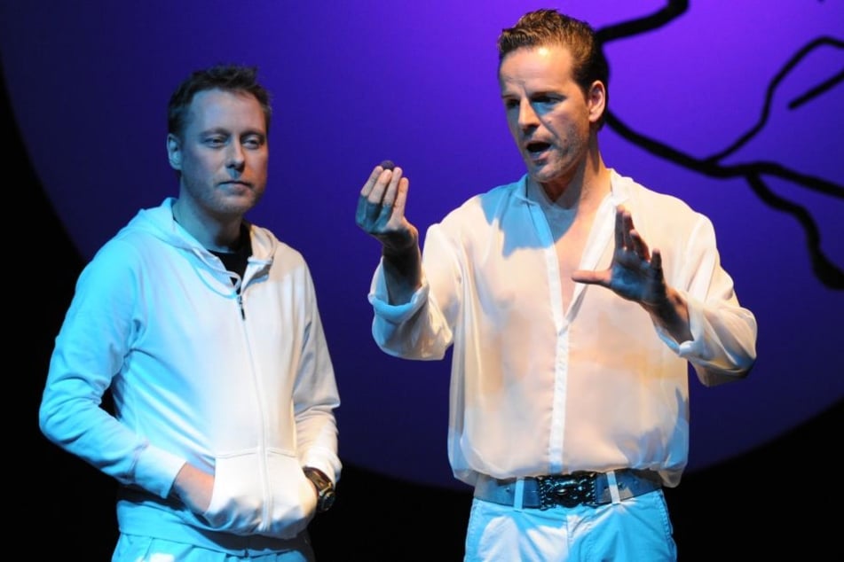 Axel Stosberg (rechts), hier bei einer Aufführung von "En Sommernachtsdroom" in Hamburg, ist nicht nur als Musiker sondern auch als Schauspieler aktiv.