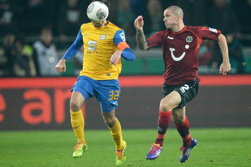Leon Andreasen (re.) spielte zuletzt für Hannover 96 und beendete 2016 seine Karriere.