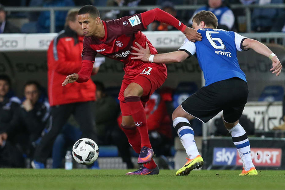 Nur selten kamen die Lautern-Spieler an den Bielefeldern vorbei.