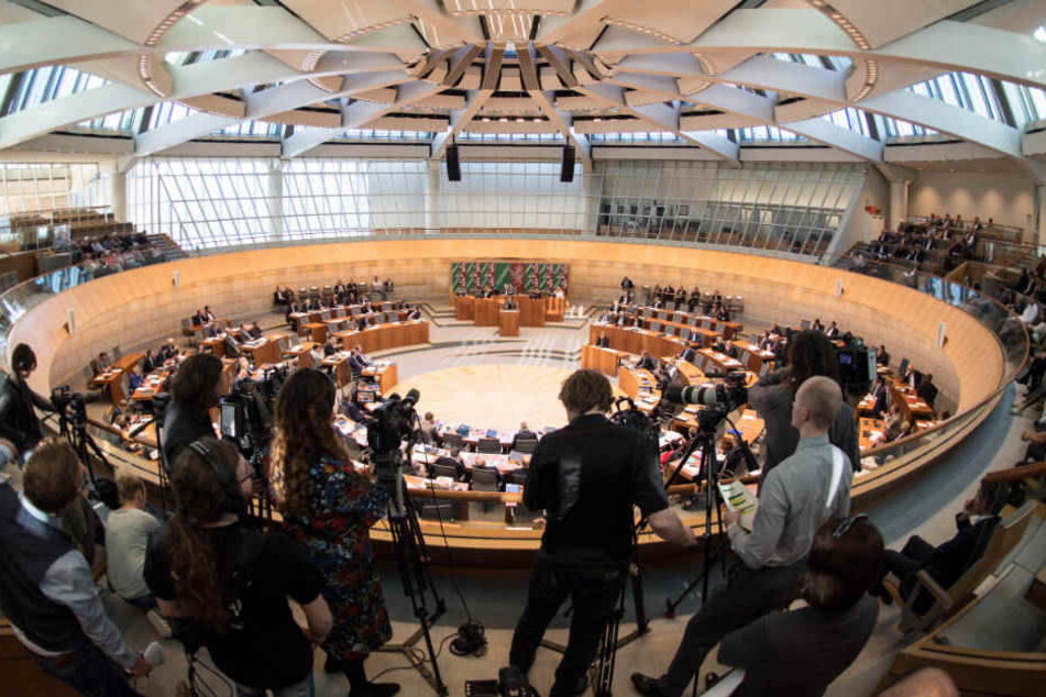 Seit 2010 ist Yüksel Abgeordneter im Düsseldorfer Landtag.