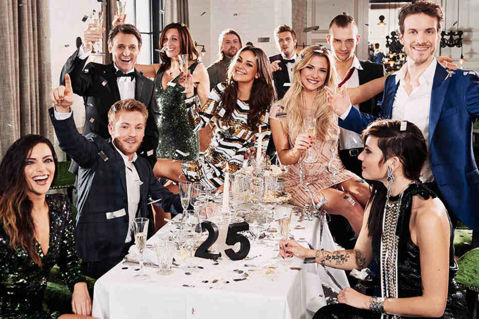 Hoch die Gläser! „GZSZ“ feiert am
17. Mai seinen 25. Geburtstag.