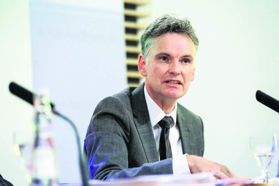 Verfassungsschutz-Chef Gordian Meyer-Plath (50) nimmt die AfD verstärkt ins Visier.