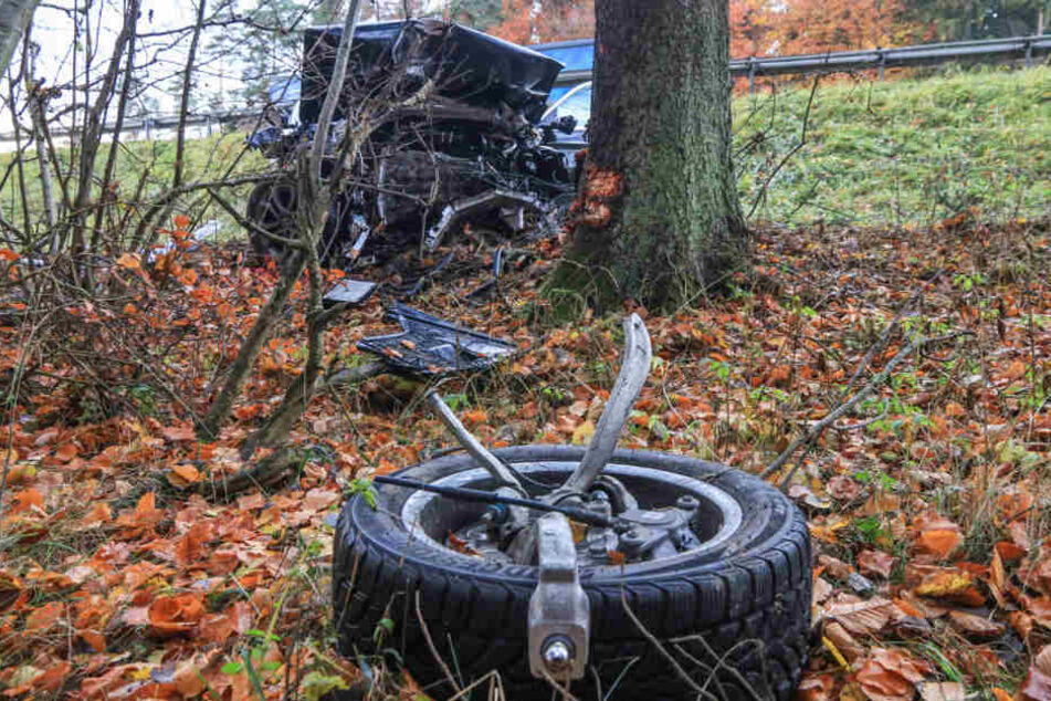 In Bayern ist es auf der Autobahn 9 zu einem schweren Unfall gekommen.