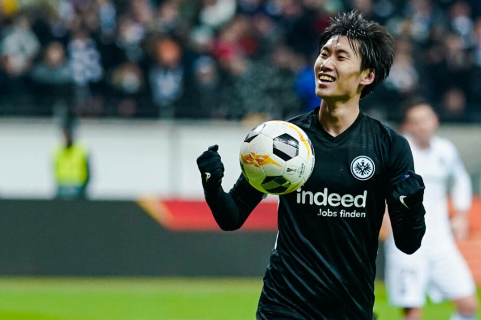 Daichi Kamada freut sich über seinen Treffer zum 2:1. Da standen die Zeichen noch auf Sieg für die SGE.