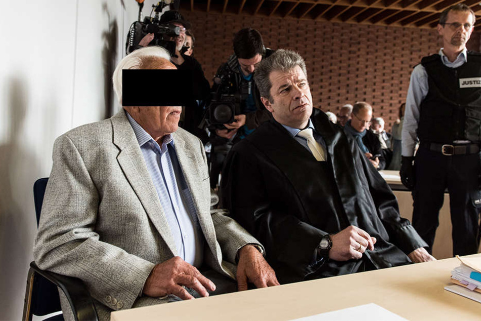 Der 85-jährige Angeklagte hat im Prozess ein Geständnis abgelegt.