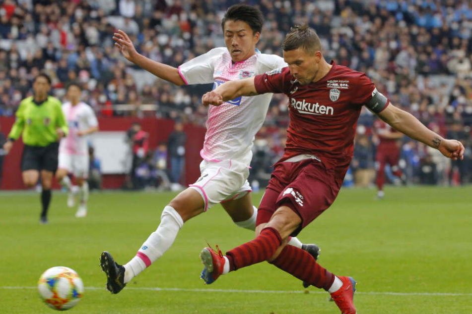Lukas Podolski bei einem früheren Spiel für Vissel Kobe.