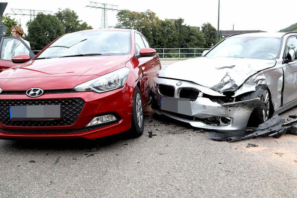 Auch ein Hyundai und ein BMW waren in einen Crash bei Niederwartha involviert.