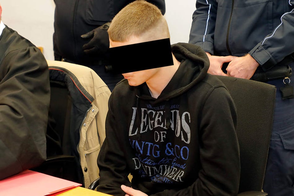 Die Staatsanwaltschaft wirft Jens H. und den beiden Mitangeklagten vor, im Frühjahr einen Bekannten brutal umgebracht zu haben.
