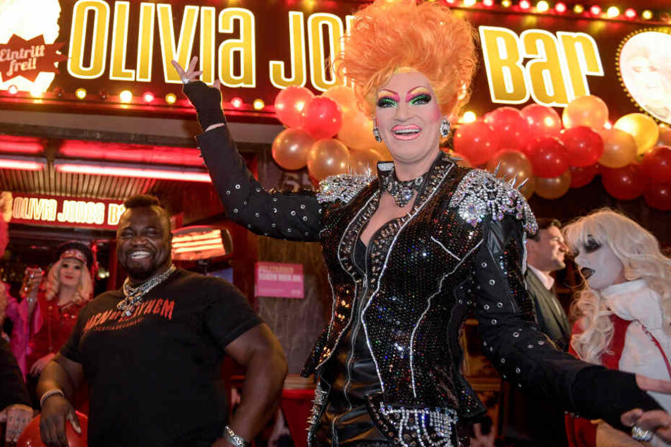 Dragqueen Olivia Jones empfing zu ihrer zehnjährigen Geburtstagsparty zahlreiche Promis.