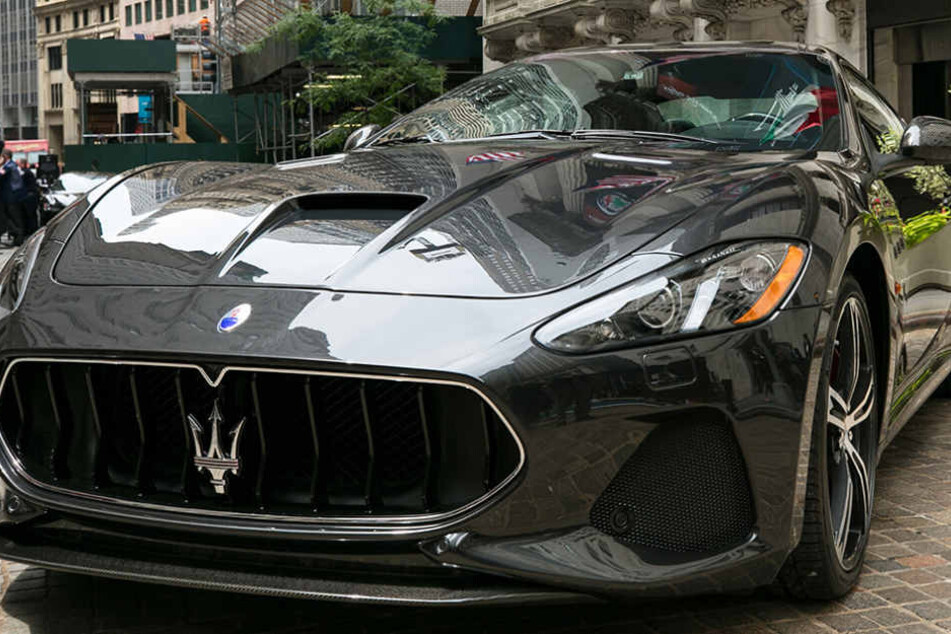 Dieb bricht in Mannheimer Autohaus ein und stiehlt die Reifen von vier Maserati. (Symbolbild)
